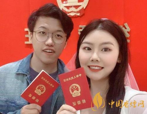 90后同名同姓情侶領(lǐng)證結(jié)婚 太有夫妻緣了！